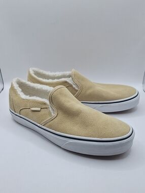 Vans Womans Asher Suede Sherpa Slip-On Sneakers Desert Taupe Tan